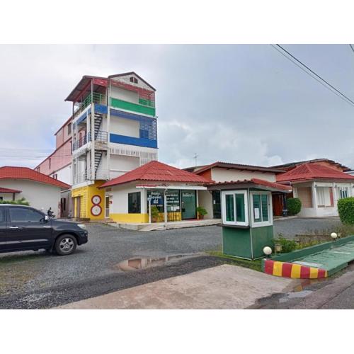 โรงแรมแอมไอม่อน - Am Amoonds Hotel