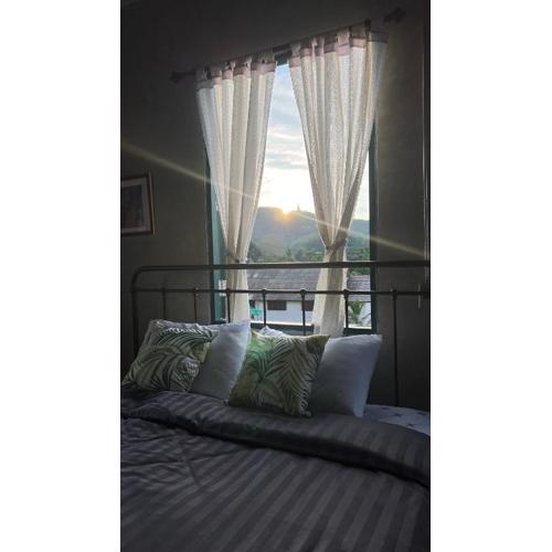 โรงแรมมีวาสนา - Me Vadsana Hotel