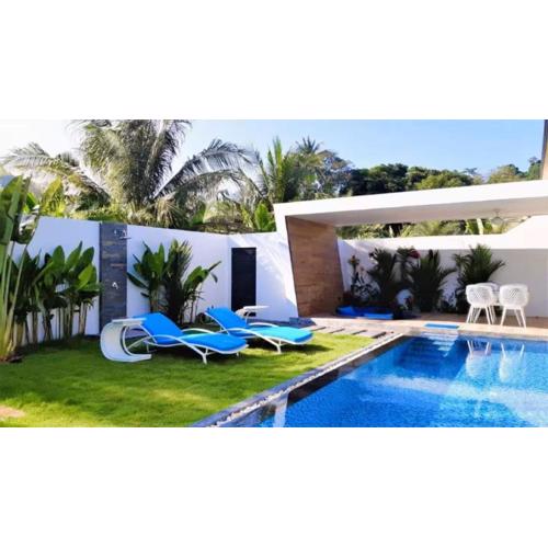 01 - Beach Villa Retreat