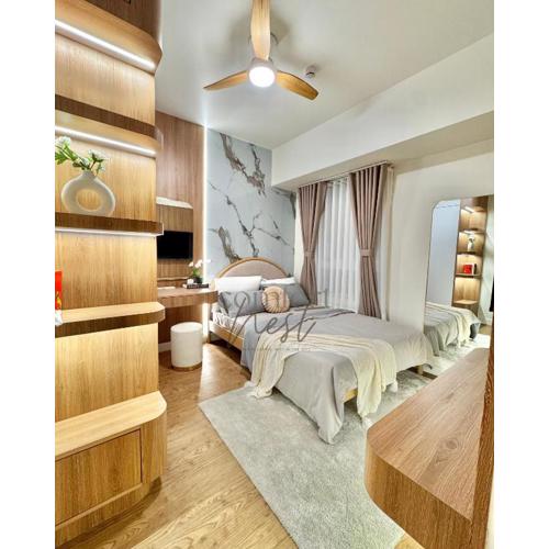 1 Bed Room Pasig near BGC&Ortigas Balcony with CityView Comfortnest Staycation