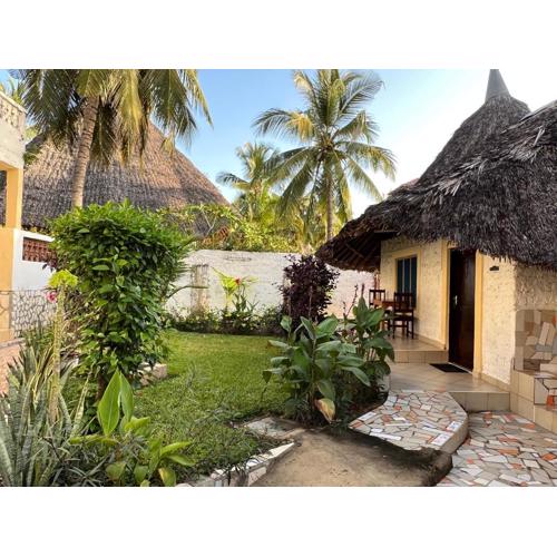 1 Bed Villa - Sleeps 2 - Parking - Wifi