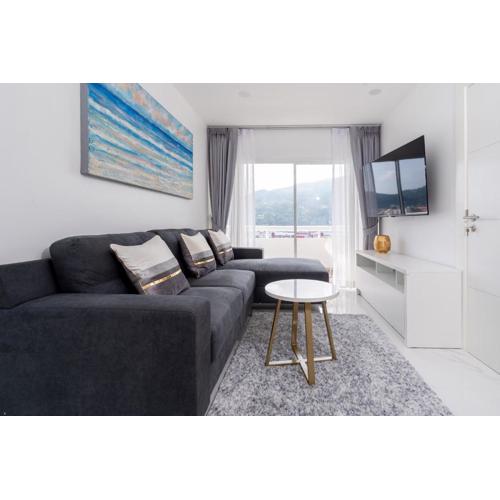1 Bedroom Brandnew Apartment in Patong Tower t