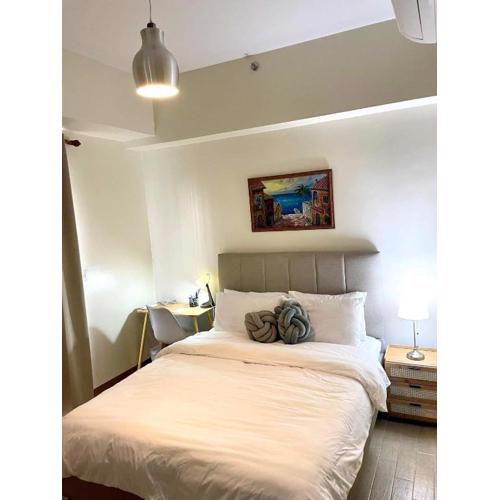 1 Bedroom Condo In Saint Honore Megaworld near ICC