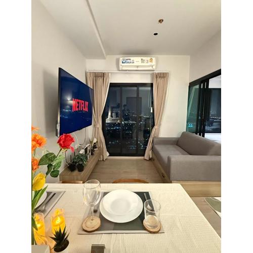 1 bedroom condo, next to BTS Talat Phlu, 0 meters, near Iconsiam, monthly room available