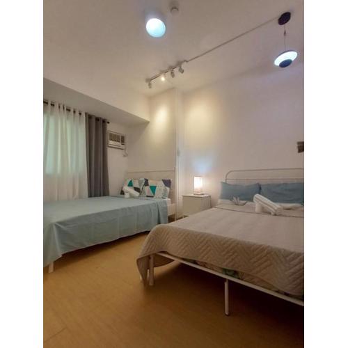 1 Bedroom Condotel infront of US Embassy with Partial Bay View