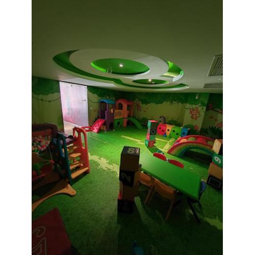 1 bedroom Grand Avenue Residence