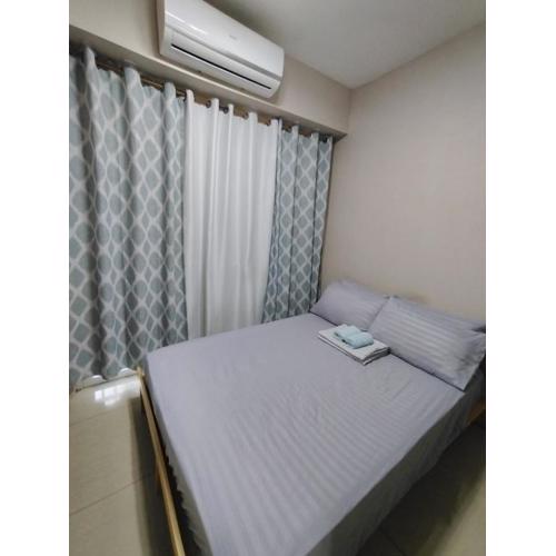 1 BEDROOM pool view with balcony in Shore near MOA