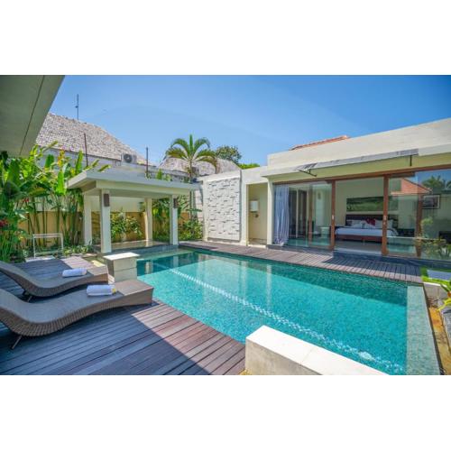 1-BR Honeymoon Private Pool Saraswati Villa Seminyak Bali