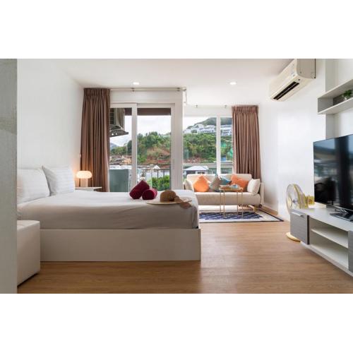 1 BR Suite 8-198 at Ozone Condo near Kata beach and surf