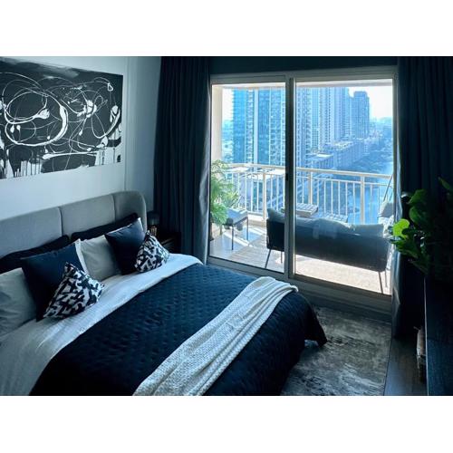 1-BR with Sunset Terrace, Golf & Lake View in Mosela, The Greens