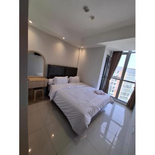 1 room gold coast pik seaview