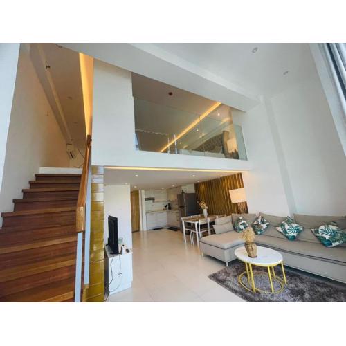 1205 Spacious Loft Type Unit