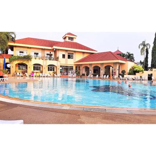 13th floor sea view studio