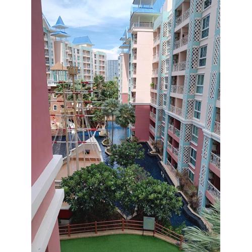 14 Grande Caribbean Condo by Nutthapol