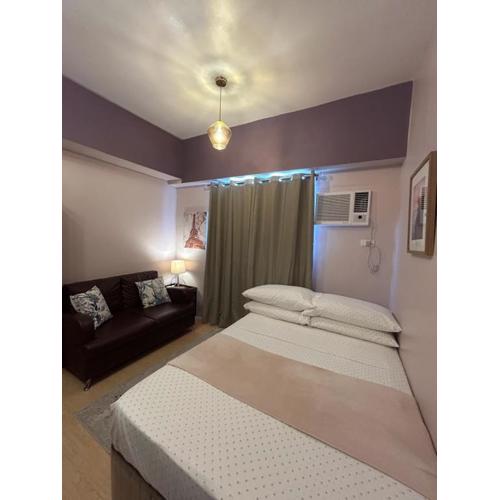 14F Deluxe Unit at Sunvida Tower across SM CITY