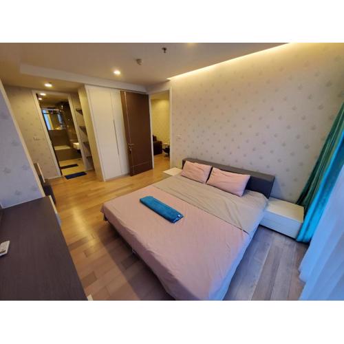 15 Sukhumvit Residences