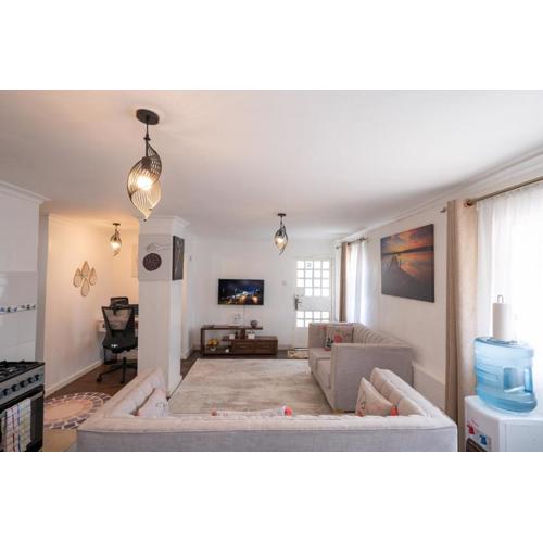 16 Arabella Nova near Waterfront Mall - Karen