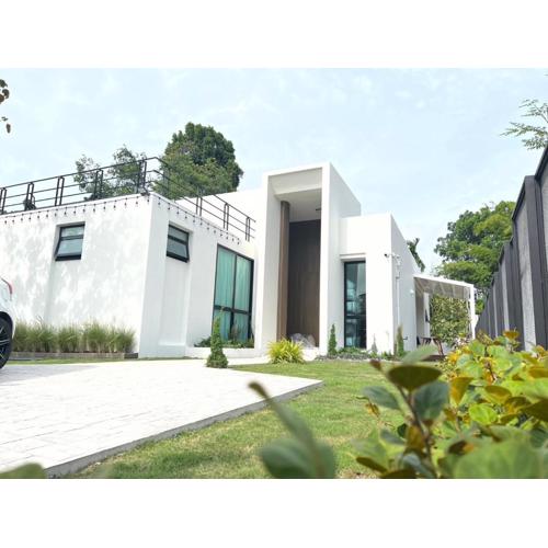 168 Garden Pool Villa