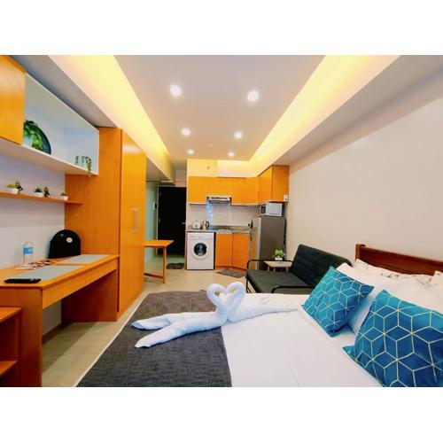 1703T1 Avida Riala IT Park Cozy Studio Unit 400Mpbs Speed