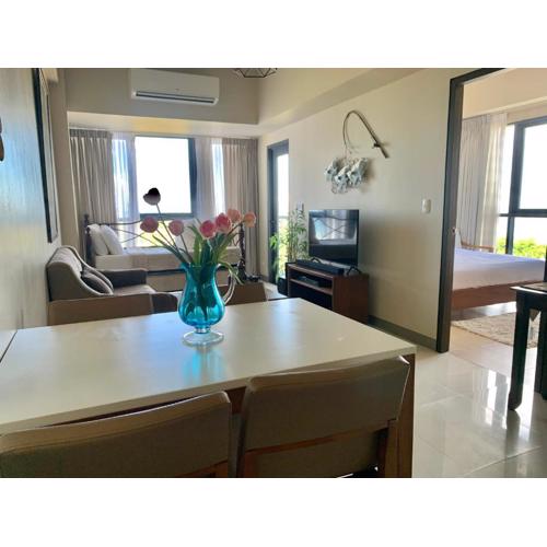 180 degree ocean view apartment