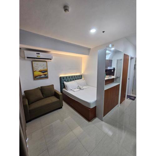 1802 West Jones Residences