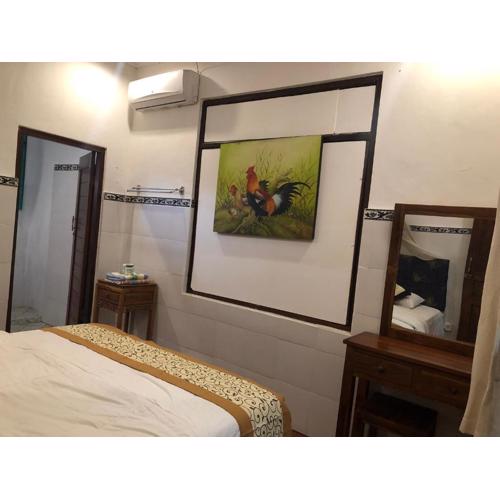 1BD guest house in family compound ubud3, 15 minute walk to yoga barn