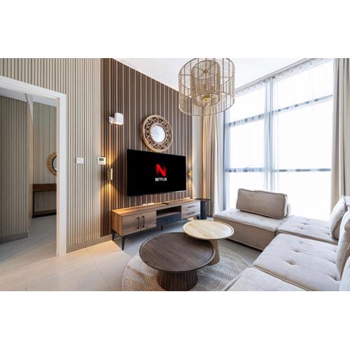 1BHK Sharjah Luxury Apartment - Designer Den