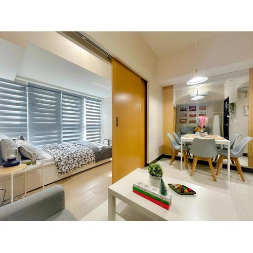 1BR BGC Uptown Modern Condo Netflix 200Mb Wifi