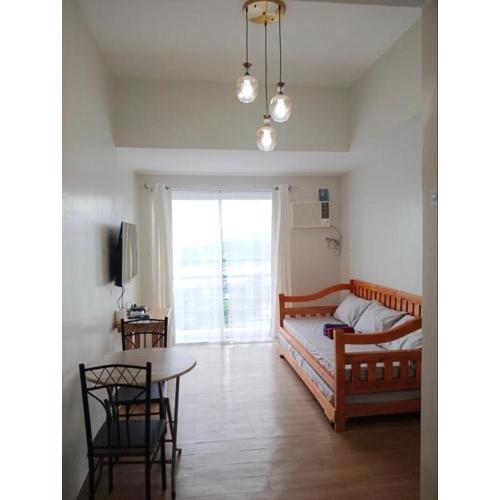 1BR Condo at The Loop