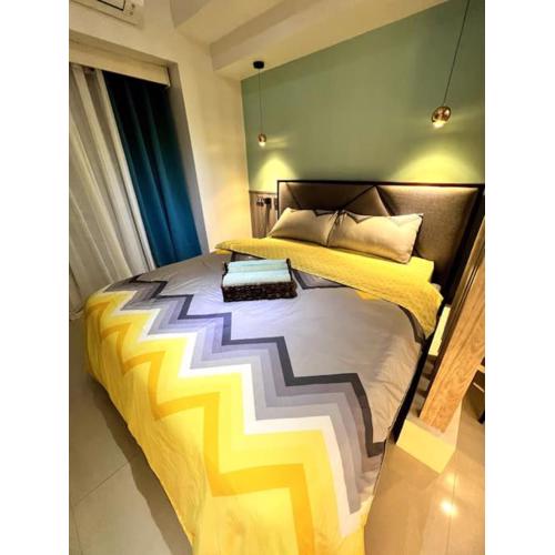 1BR Condo beside Abreeza Mall, Davao City with 200 mbps WI-FI speed