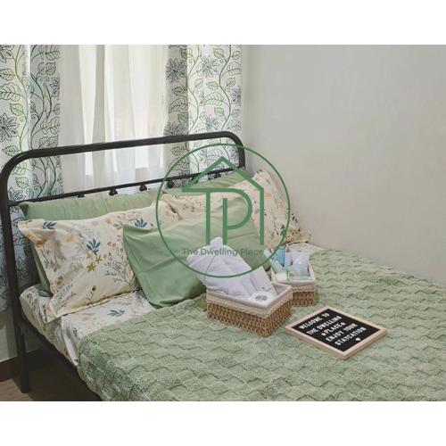 1BR Condo with Pool, Netflix, Karaoke, Toiletries by TDP Staycation