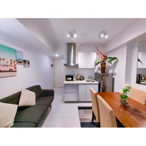 1BR Condotel at Azure Urban Resort Near Airport #AZ01