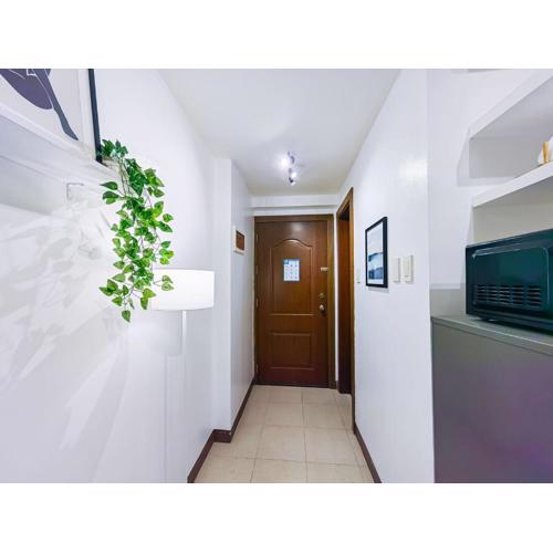 1BR Condotel Ridgewood Towers Near Airport #RW03-1