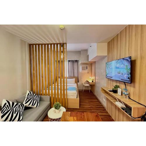 1BR Condotel Ridgewood Towers Near BGC Airport #RW17