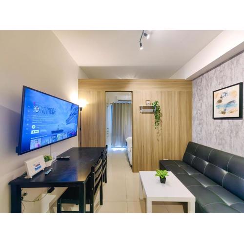 1BR Condotel with Balcony at FAME Residences #FM03-1