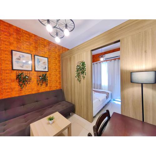 1BR Condotel with Balcony at FAME Residences #FM04-1