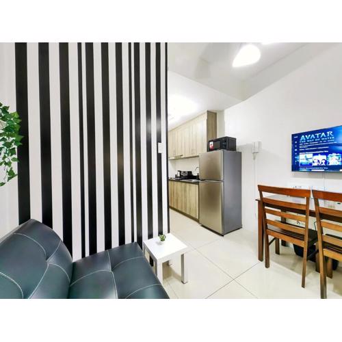 1BR Condotel with Balcony at FAME Residences #FM06-1