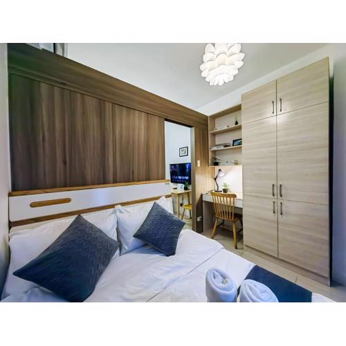 1BR Condotel with Balcony at FAME Residences #FM08