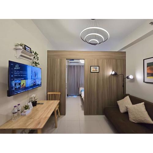 1BR Condotel with Balcony at FAME Residences #FM39