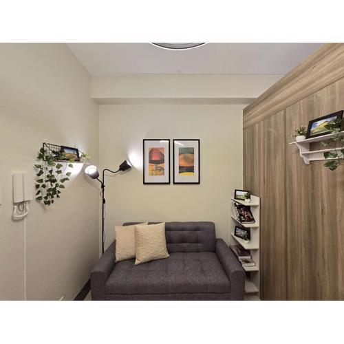 1BR Condotel with Balcony at FAME Residences #FM44-1