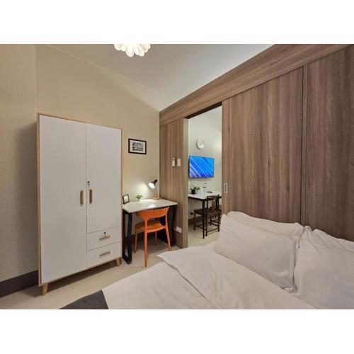 1BR Condotel with Balcony at FAME Residences #FM44