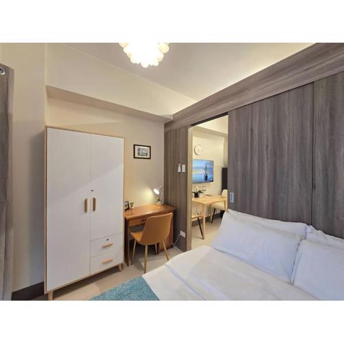 1BR Condotel with Balcony at FAME Residences #FM48