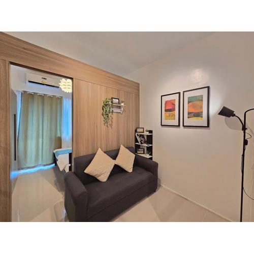 1BR Condotel with Balcony at FAME Residences #FM49-1