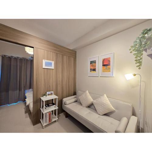 1BR Condotel with Balcony at FAME Residences #FM56-1