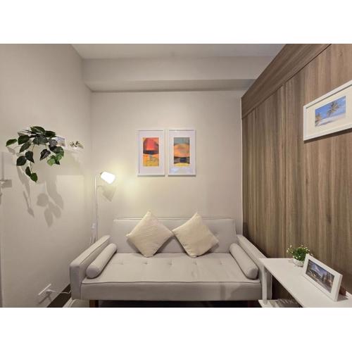 1BR Condotel with Balcony at FAME Residences #FM57-1