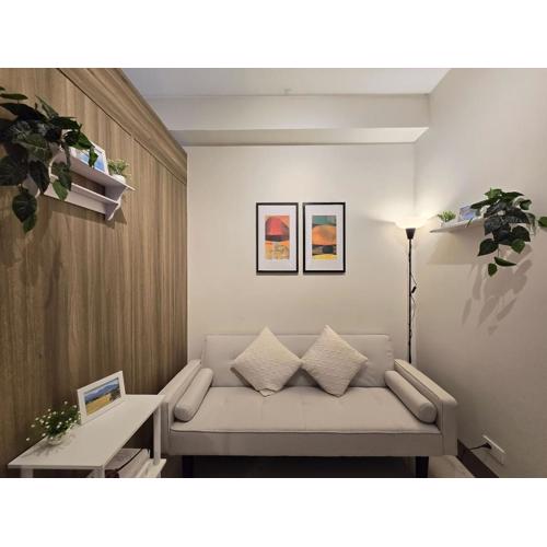 1BR Condotel with Balcony at FAME Residences #FM60-1