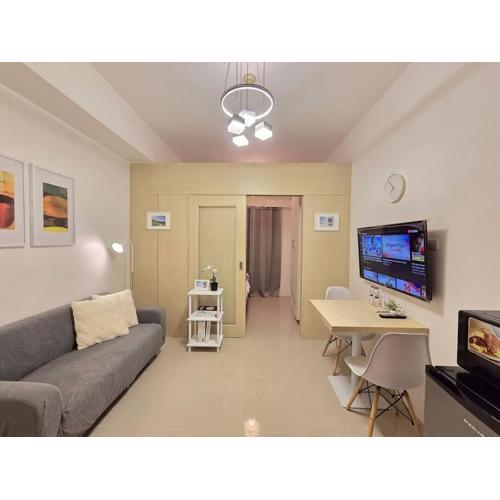 1BR Condotel with Balcony at SM Light Residences #LT09