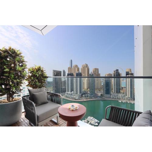 1BR Gem with Stunning Marina Views, Close to Metro