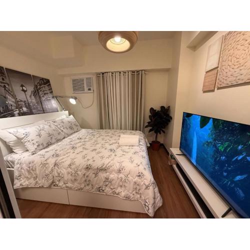 1BR Luxury Apartment The Camden Place