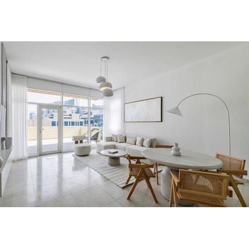 1BR plus Extra Bedroom Bay Square B7, City View